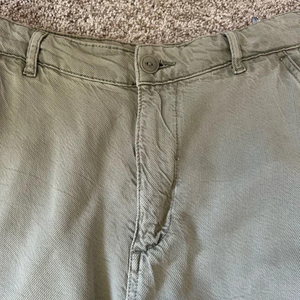 AG Los Angeles Knoxx Cargo High Rise Baggy Boyfriend green pants. Grunge utility - Picture 11 of 16